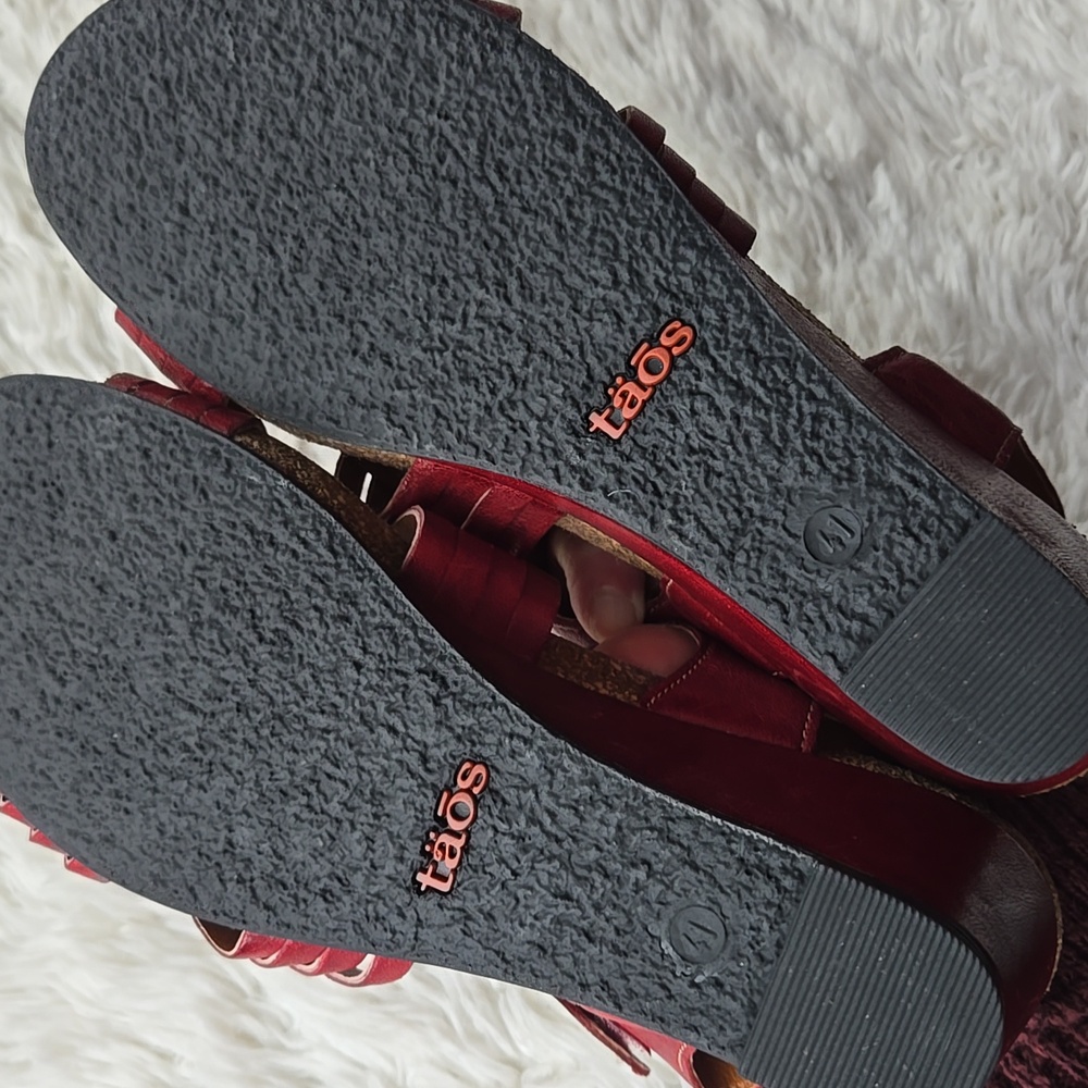 Taos Footwear Red Woven Leather Wedge Sandals - Picture 5 of 10